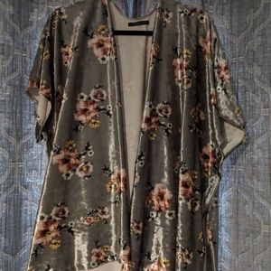 Gorgeous Floral Crushed Velvet Kimono